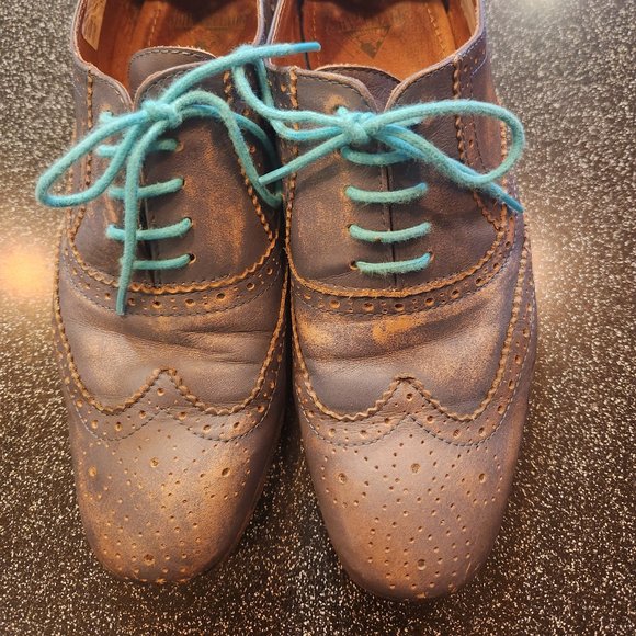 John Fluevog Other - Blue-gray leather Fluevog oxfords, size 7 (mens) / 9 (womens)